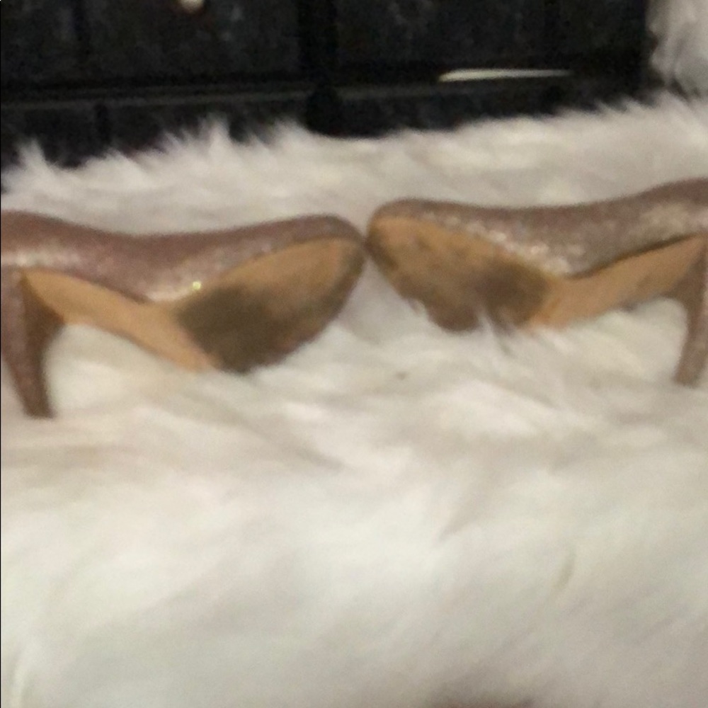Shoes - Picture 4 of 4